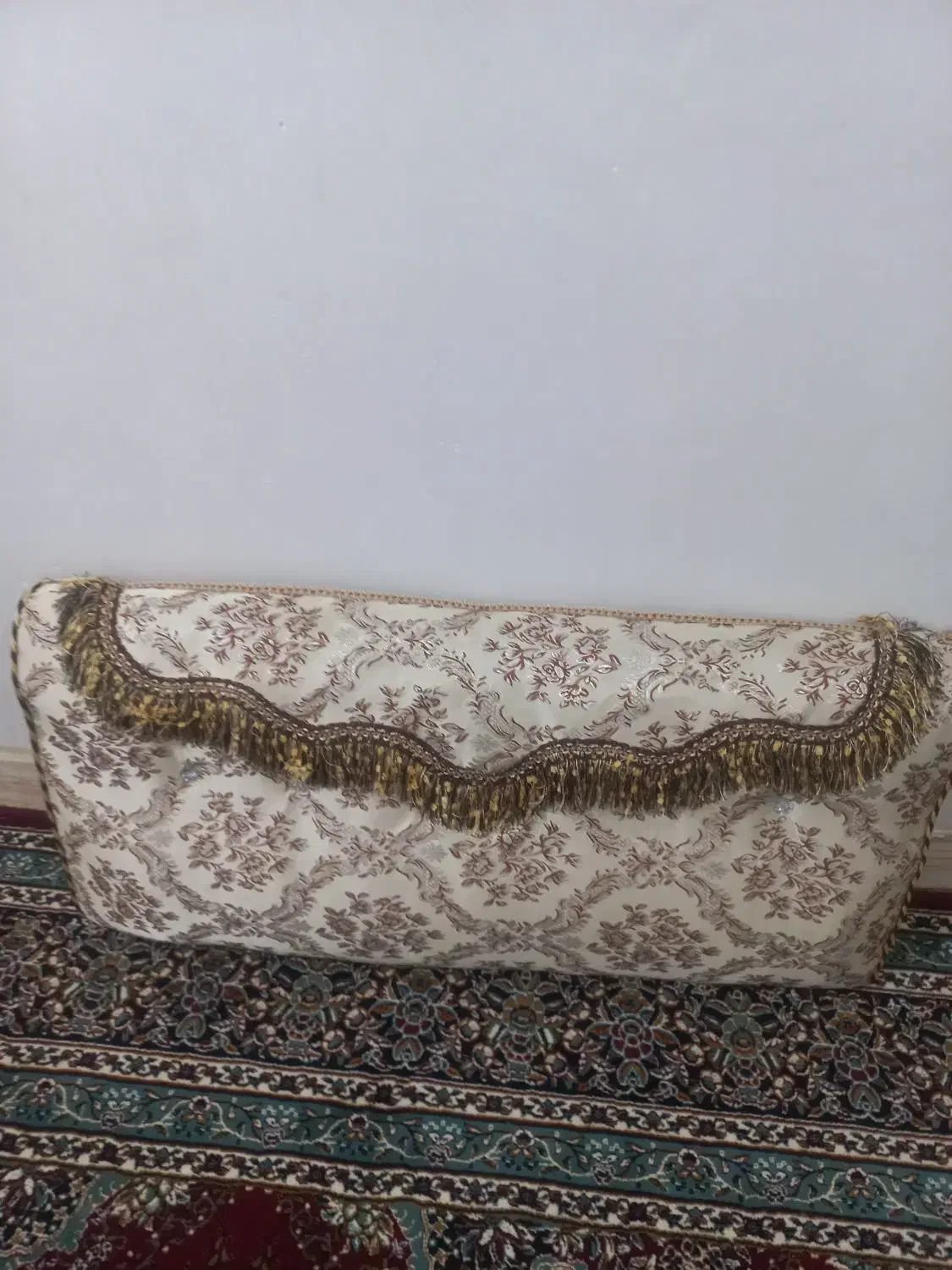 پشتی|پشتی|آبادان, |دیوار