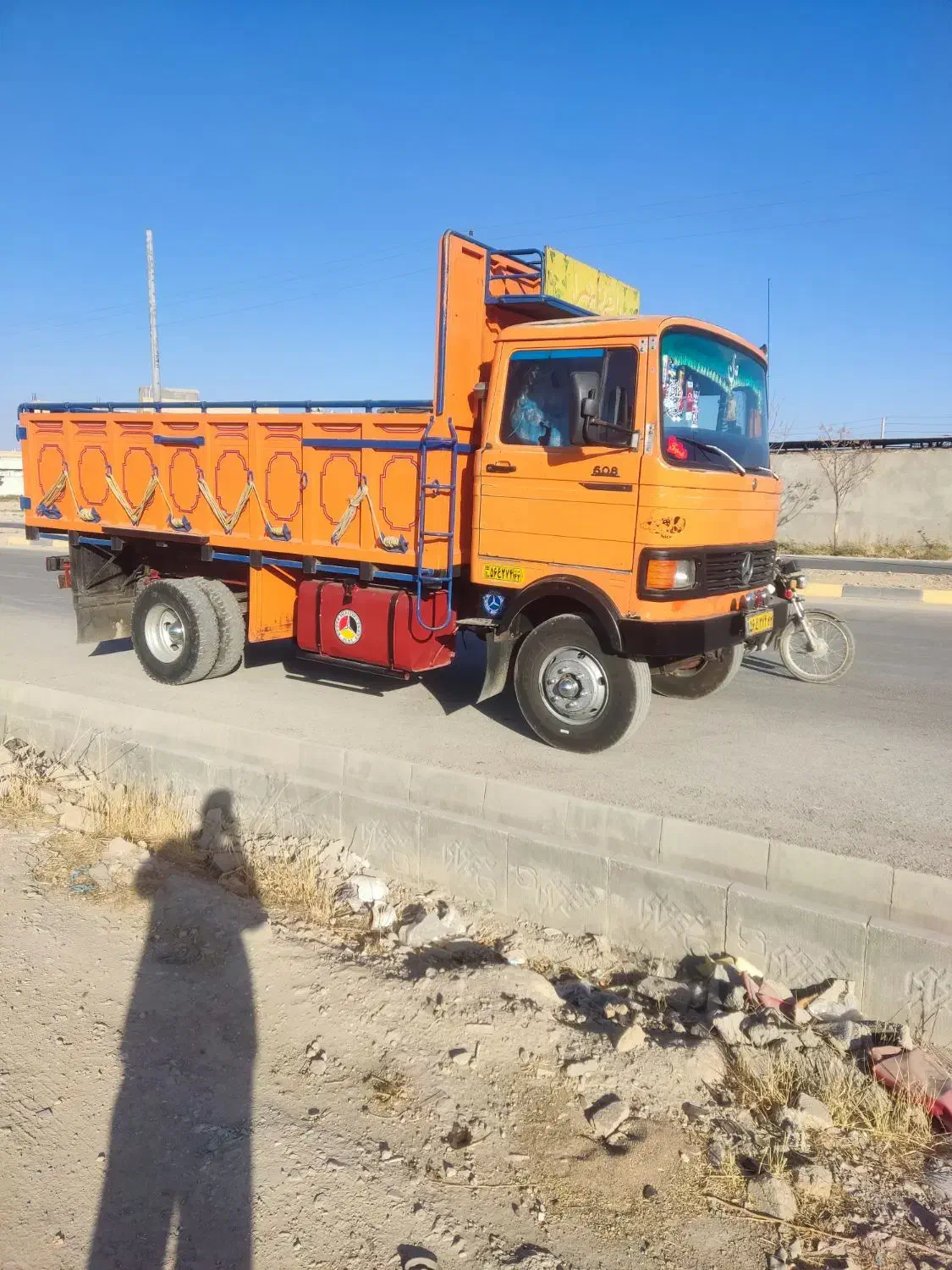 خاور 608 مدل 79|خودرو سنگین|شیراز, پانصد دستگاه ارتش|دیوار