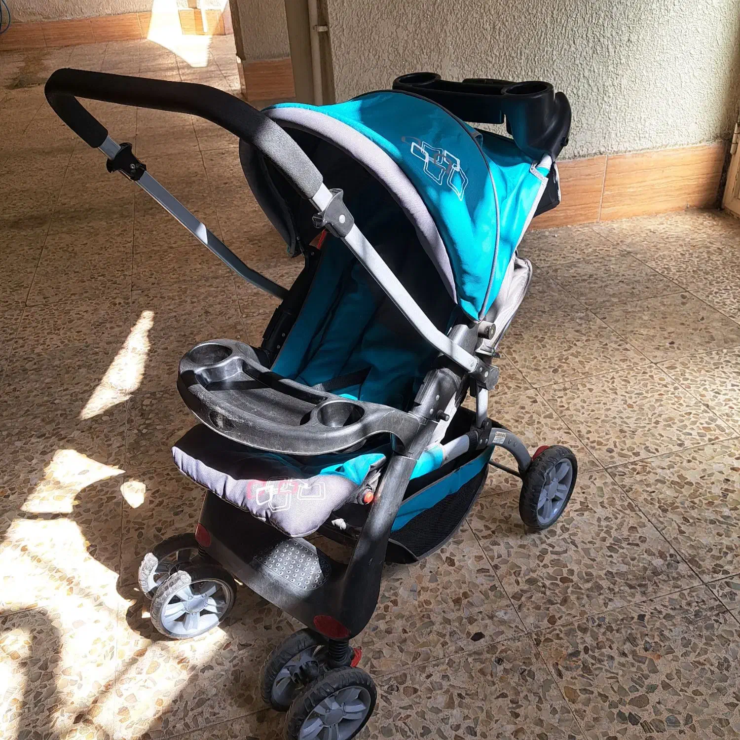 کالسکه کودک|کالسکه و لوازم جانبی|لاهیجان, قیام|دیوار