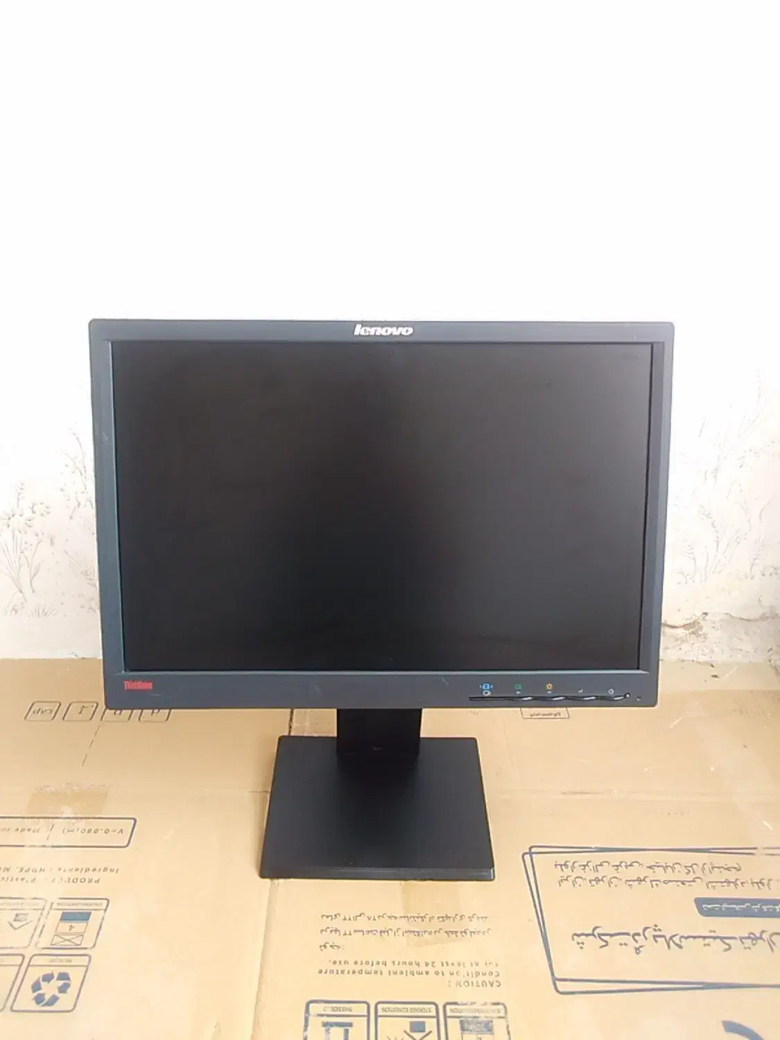 مانیتور ۲۰ اینچ لنوو|قطعات و لوازم جانبی رایانه|کوهدشت, |دیوار