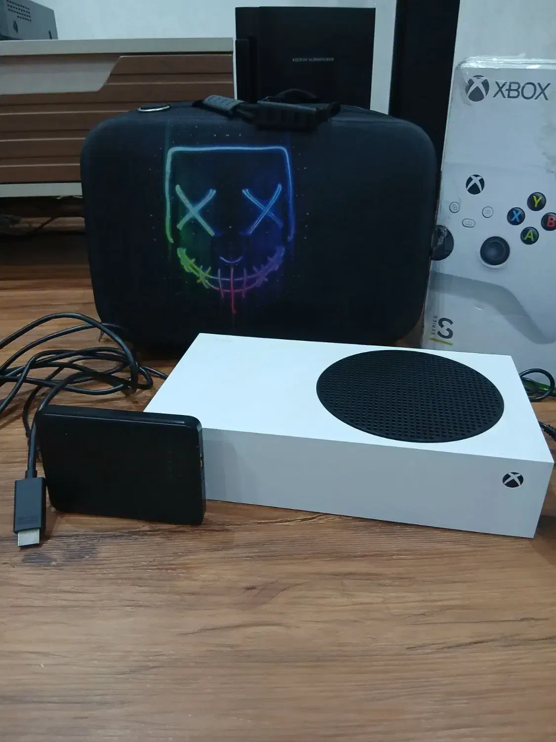 ایکس باکس سری اس همراه با هارد اکسترنال|کنسول، بازی ویدئویی و آنلاین|اسدآباد, |دیوار