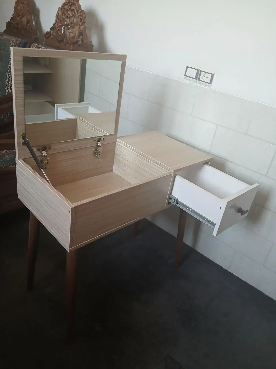 کمد جا لباسی و میز آرایش|جاکفشی، کمد، دراور|زرند, |دیوار