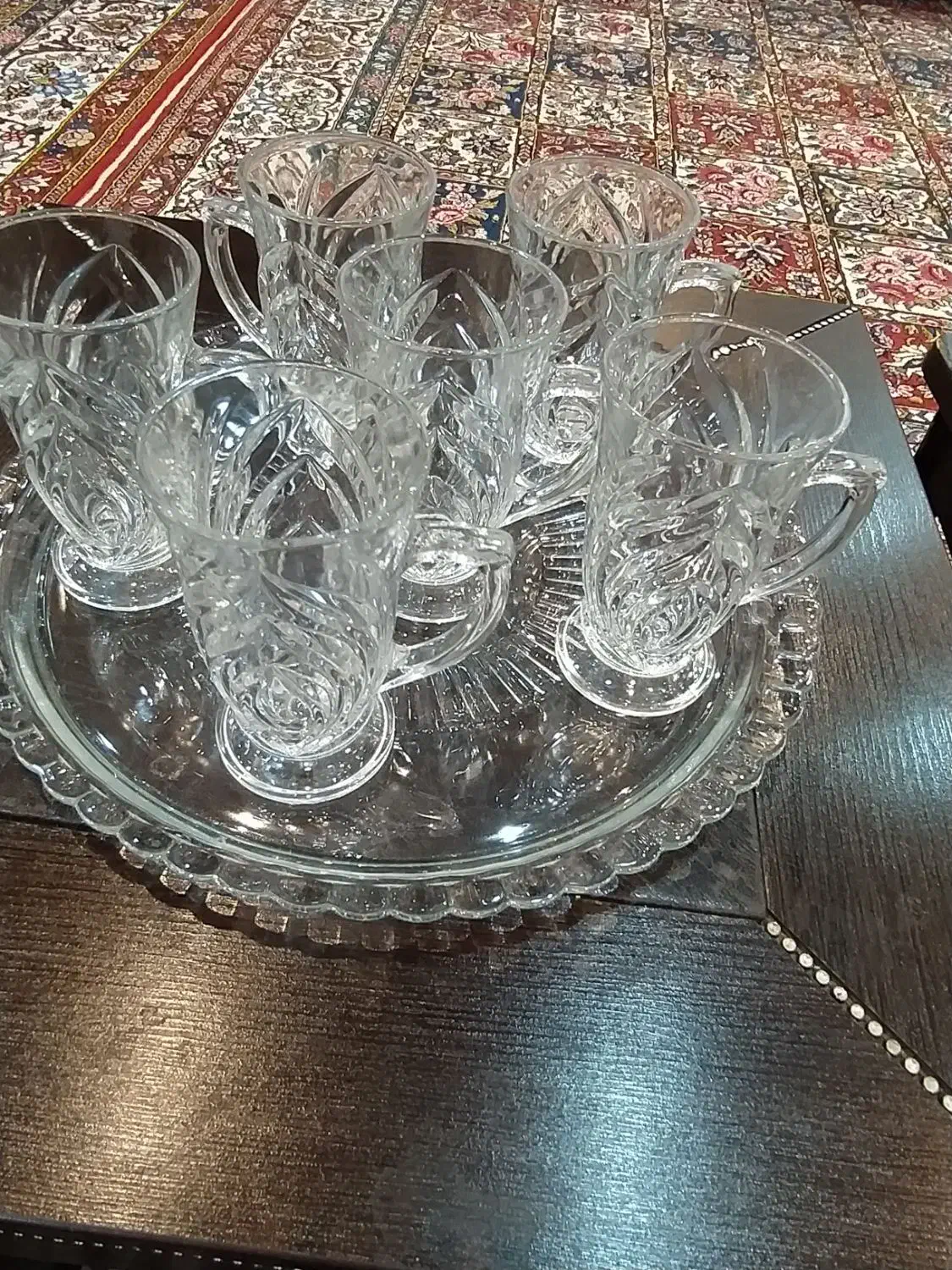 دو عدد سینی کریستال و 12 عدد لیوان فرانسه|ظروف سرو و پذیرایی|فارسان, |دیوار