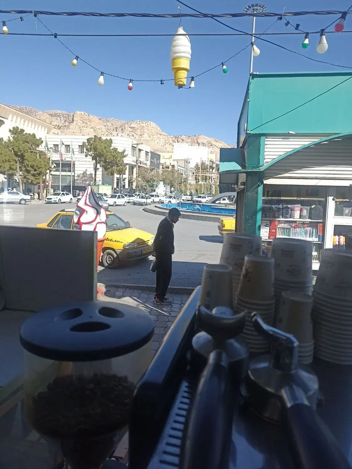 شراکت|استخدام خدمات فروشگاه و رستوران|ایلام, |دیوار