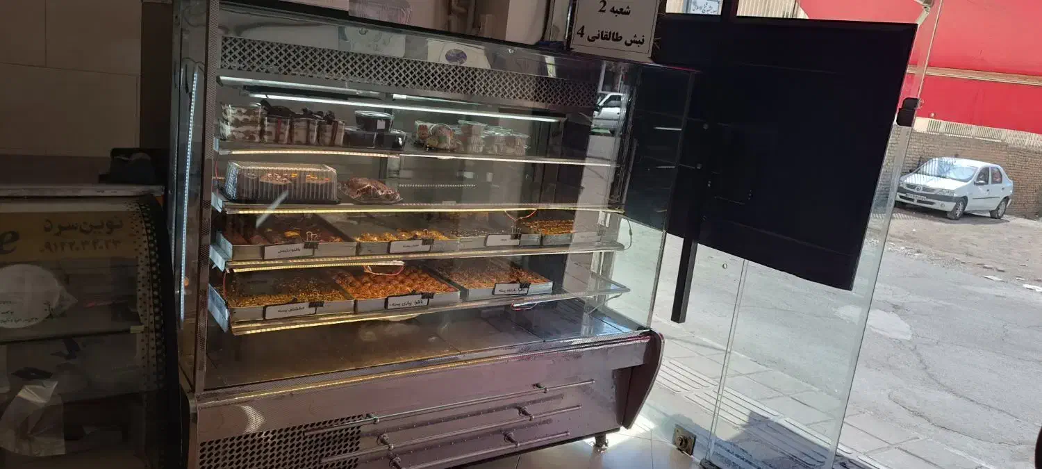 یخچال ویترینی. توافق میکنیم سر قیمت.|فروشگاه و مغازه|ساوه, |دیوار