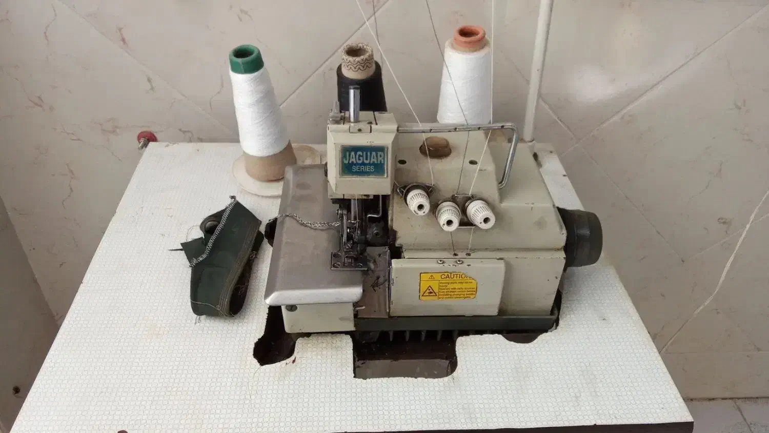 سردوز|چرخ خیاطی و ریسندگی|دهگلان, |دیوار