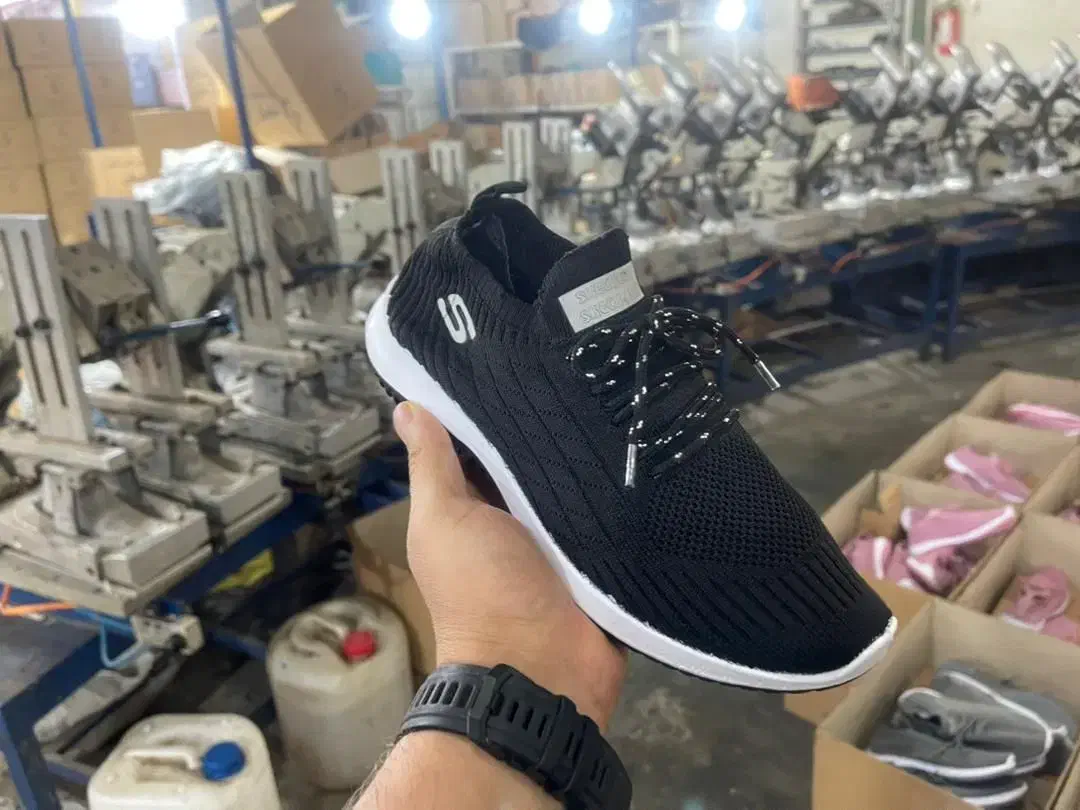 کفشهای ورزشی با قیمتهای ارزان، فقط تا پایان ماه|کیف، کفش، کمربند|تنکابن, |دیوار