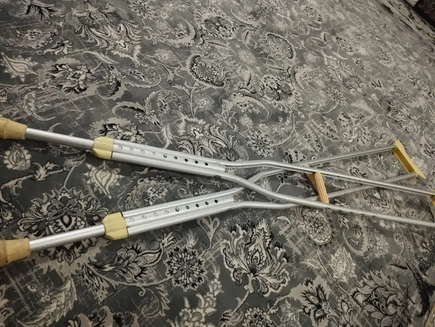 عصای زیر بغل|آرایشی، بهداشتی، درمانی|ماهدشت, |دیوار