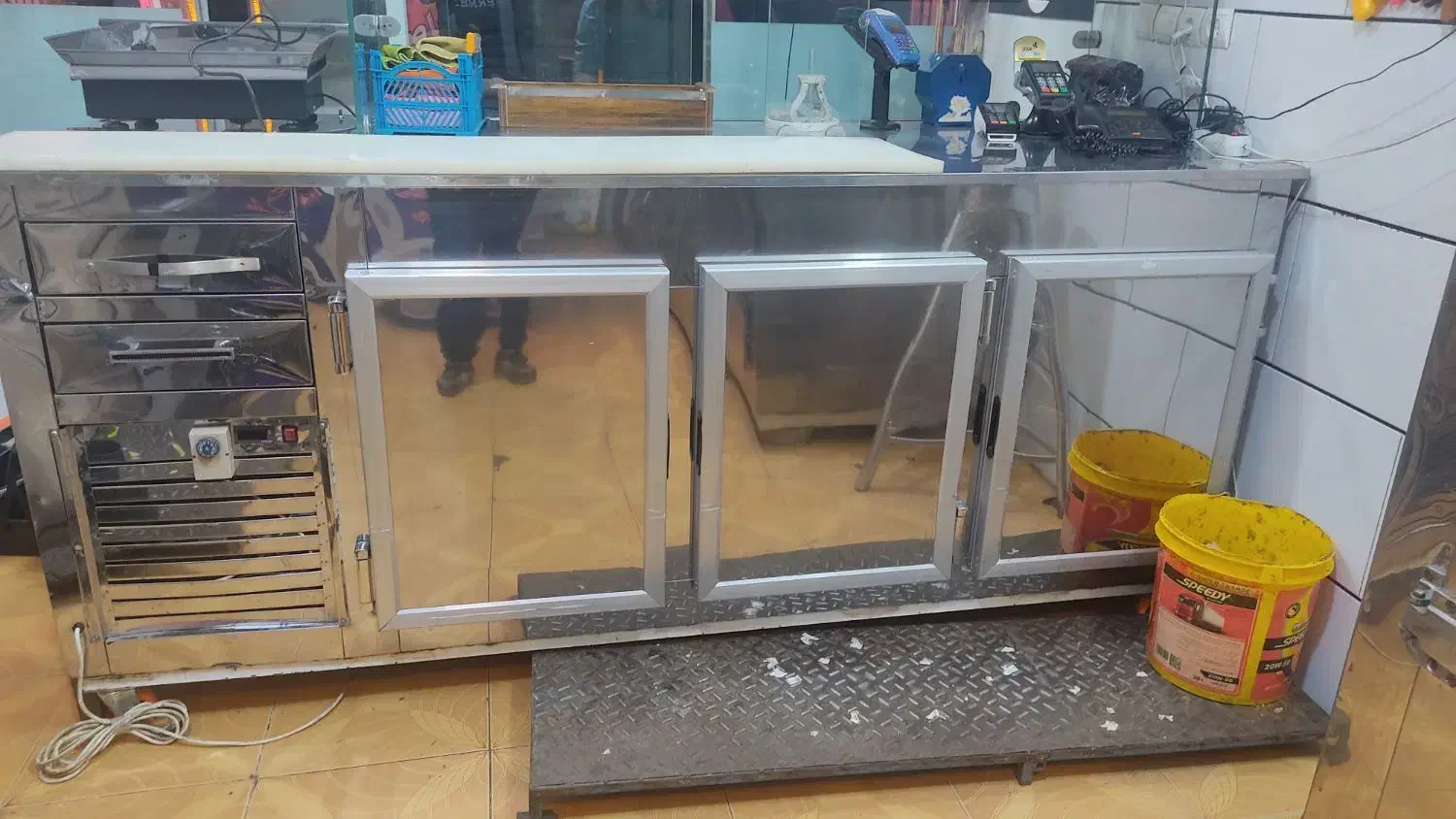 یخچال ویترینی قصابی در حد نو|فروشگاه و مغازه|مبارکه, |دیوار