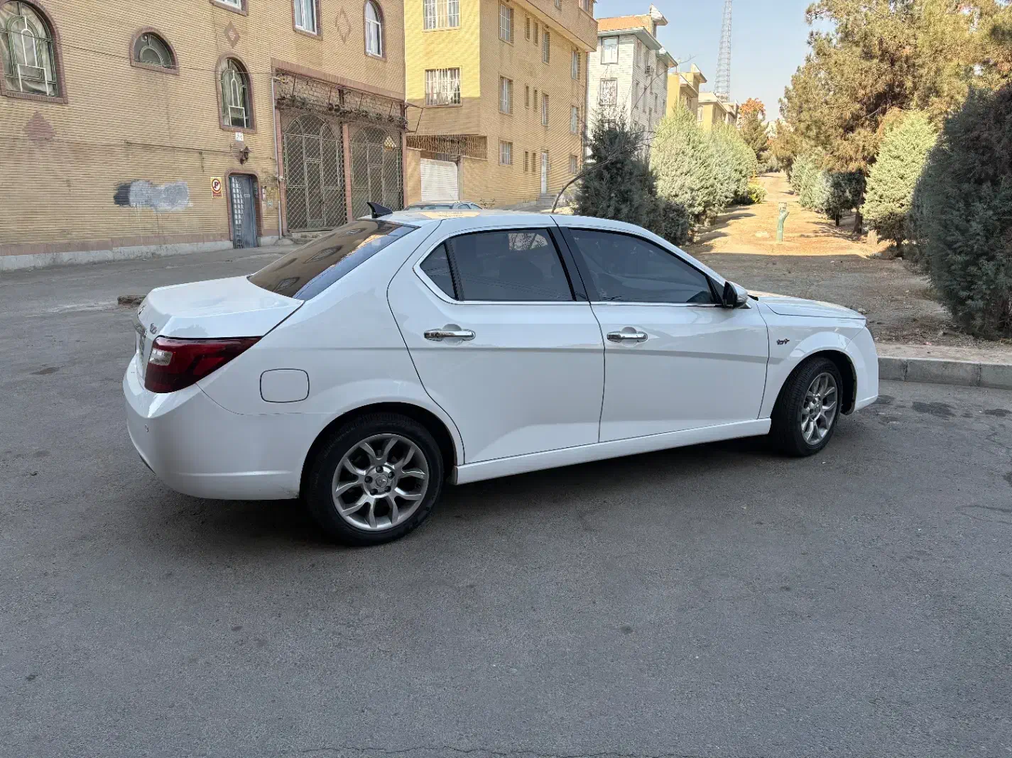 دنا پلاس اتوماتیک  توربو|خودرو سواری و وانت|کرج, شهرک ولیعصر|دیوار