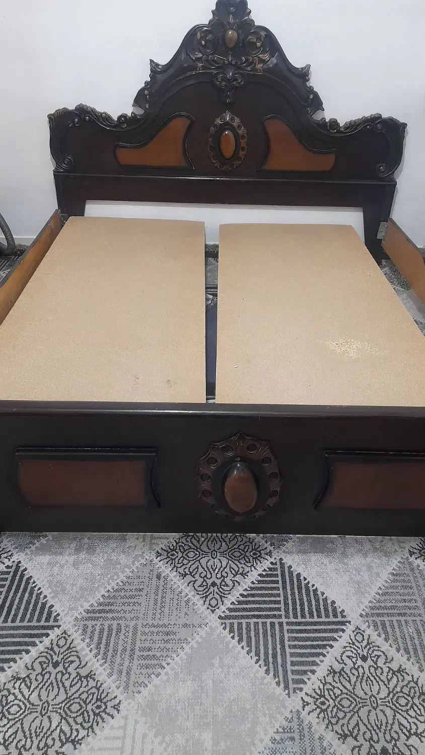 تخت دو نفره سالم|تخت و سرویس خواب|بروجرد, |دیوار