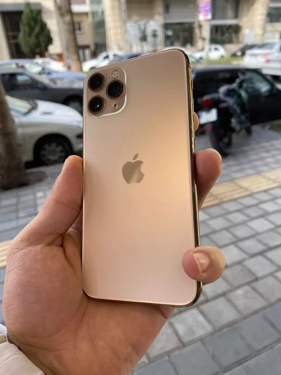 ایفون ۱۱پرو باطری ۹۸|موبایل|رشت, حاجی آباد|دیوار