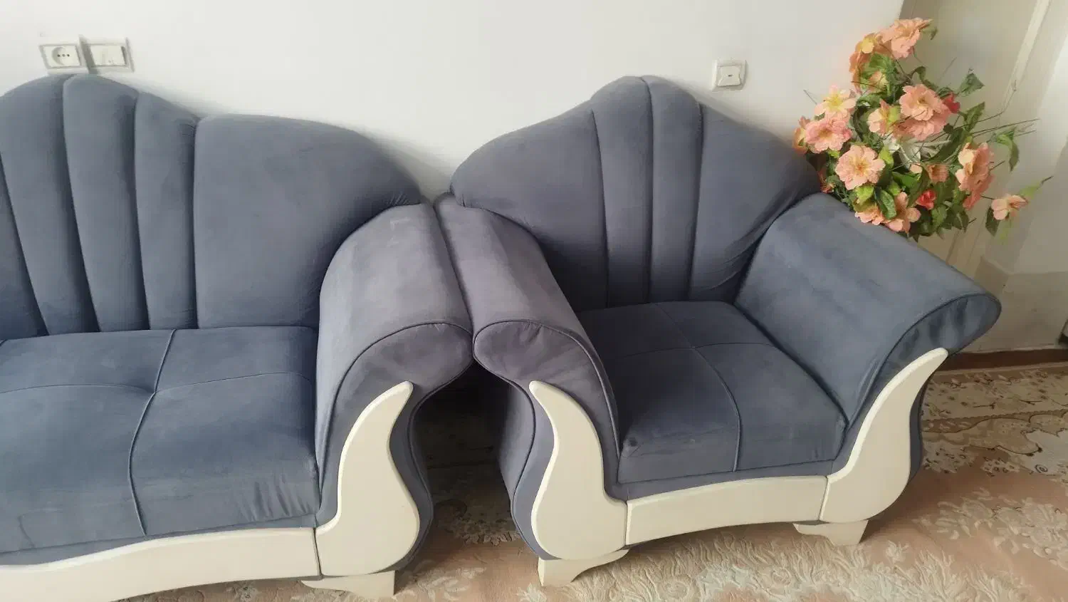 مبل ۶نفره همراه با میز و عسلی|مبلمان خانگی و میز عسلی|رشت, جماران|دیوار