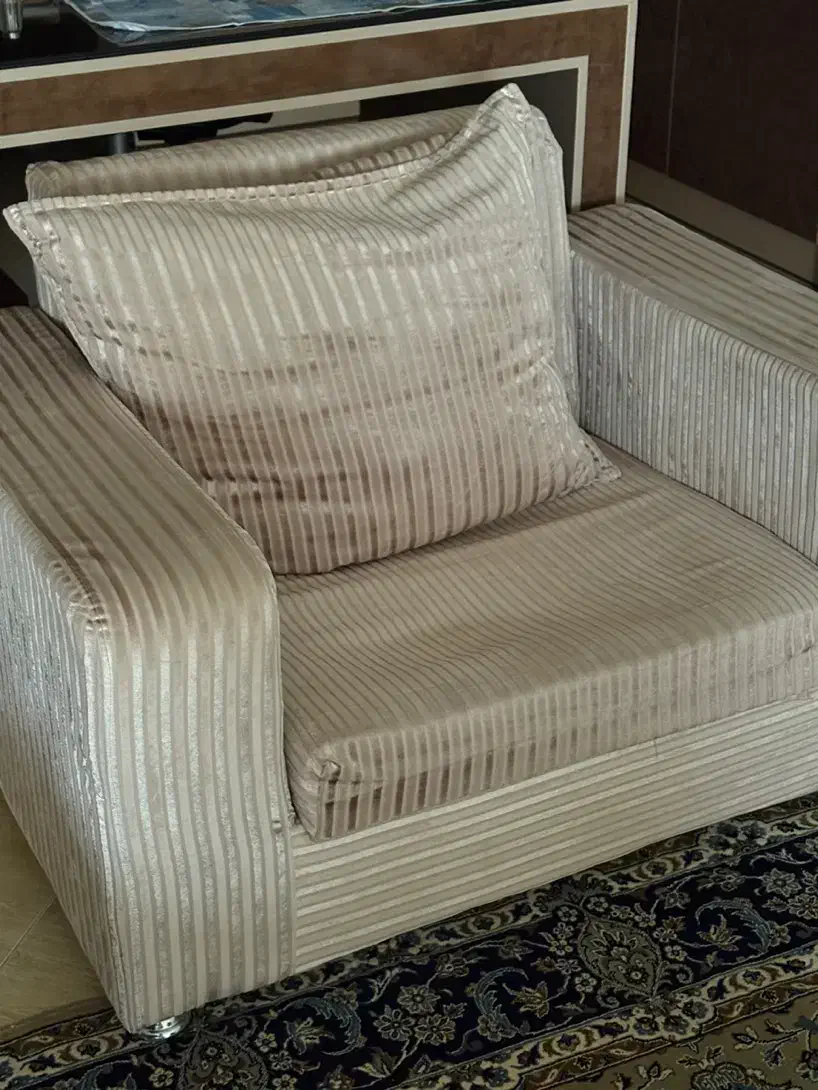 مبل تخت خواب شو|مبلمان خانگی و میز عسلی|اصفهان, آفاران|دیوار