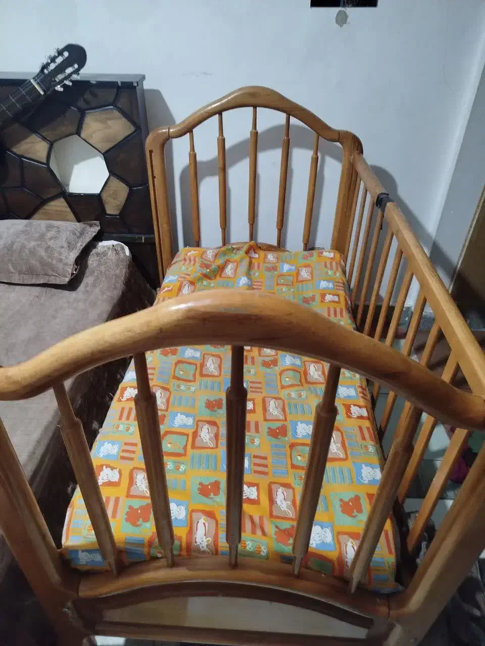 تخت خواب دو نفره و تخت کودک با دوشک|تخت و سرویس خواب|جلگه رخ, |دیوار