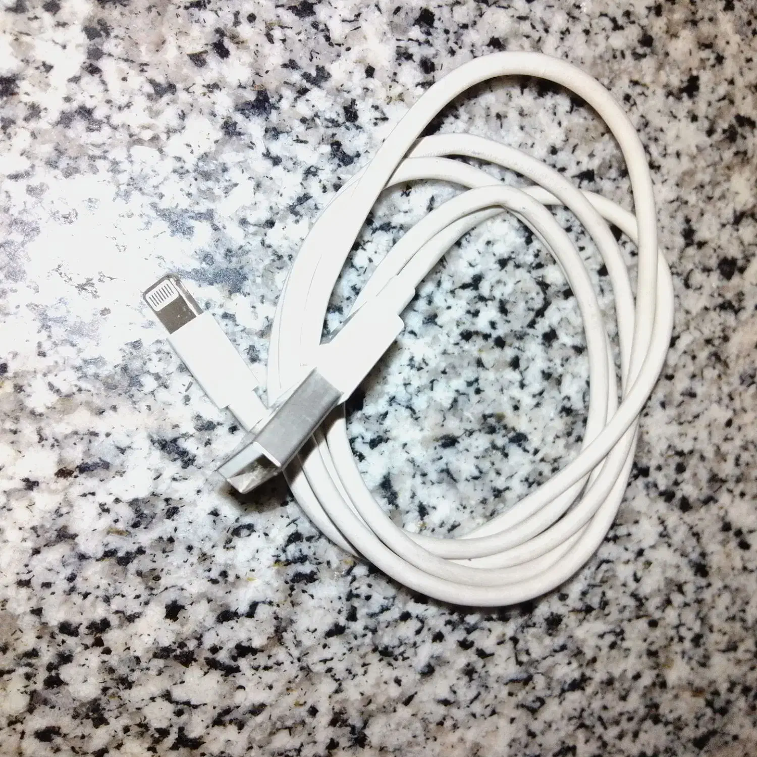 کابل شارژر ایفون|لوازم جانبی موبایل و تبلت|همدان, |دیوار