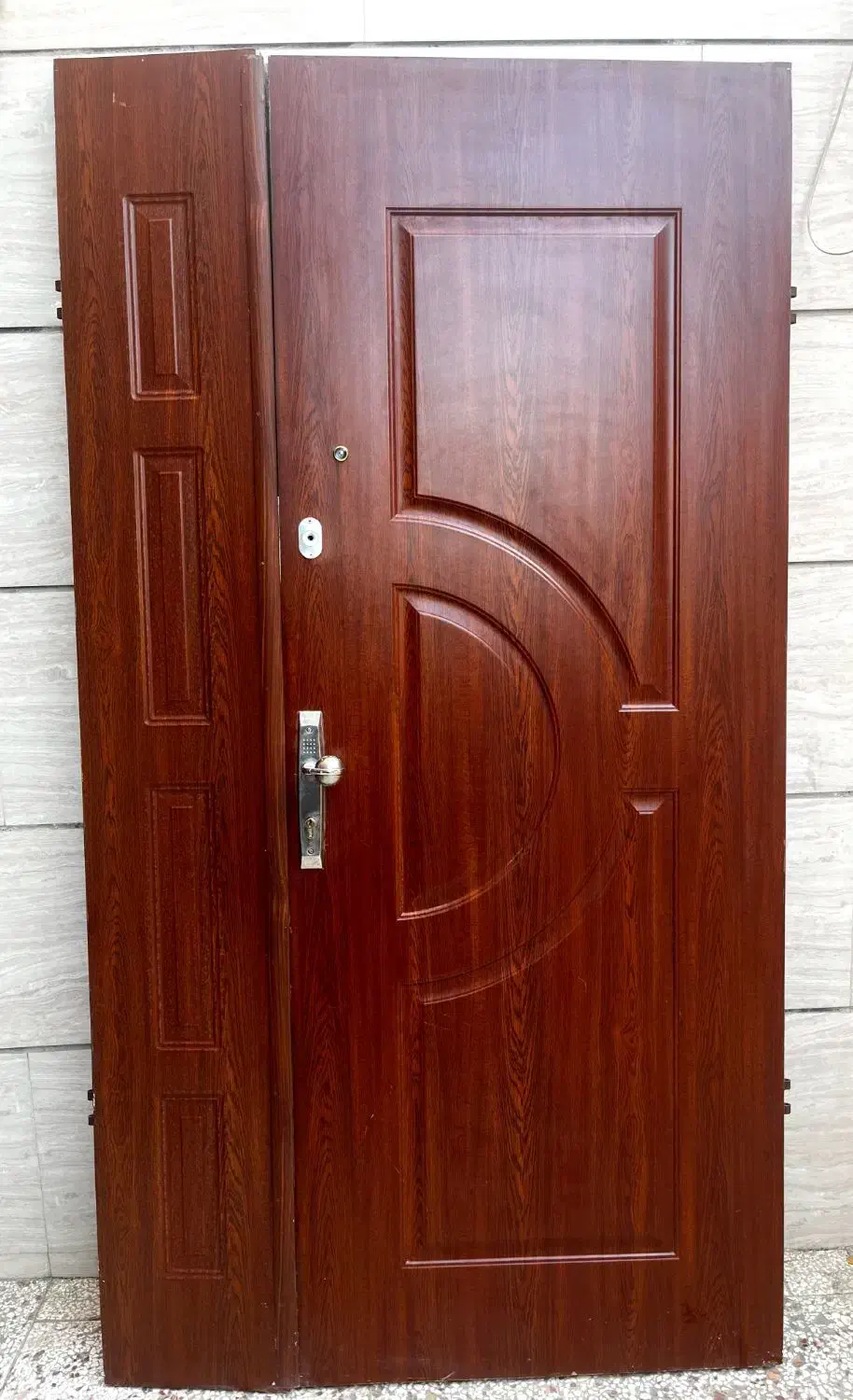 درب ورودی آپارتمان|مصالح و تجهیزات ساختمان|مشهد, چهارچشمه|دیوار