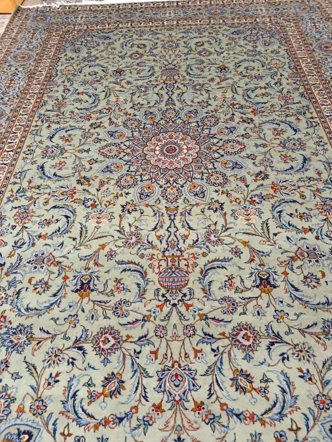 فرش|فرش|تهران, مطهری|دیوار