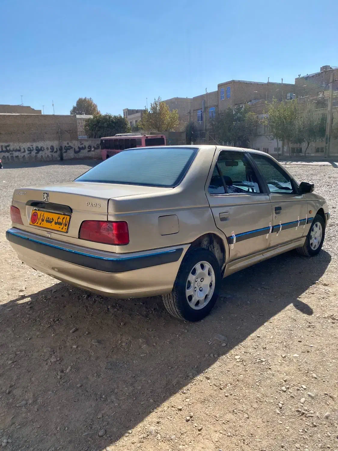 پژو پارس رنگ بژ مدل ۷۹|خودرو سواری و وانت|ورامین, ورامین|دیوار