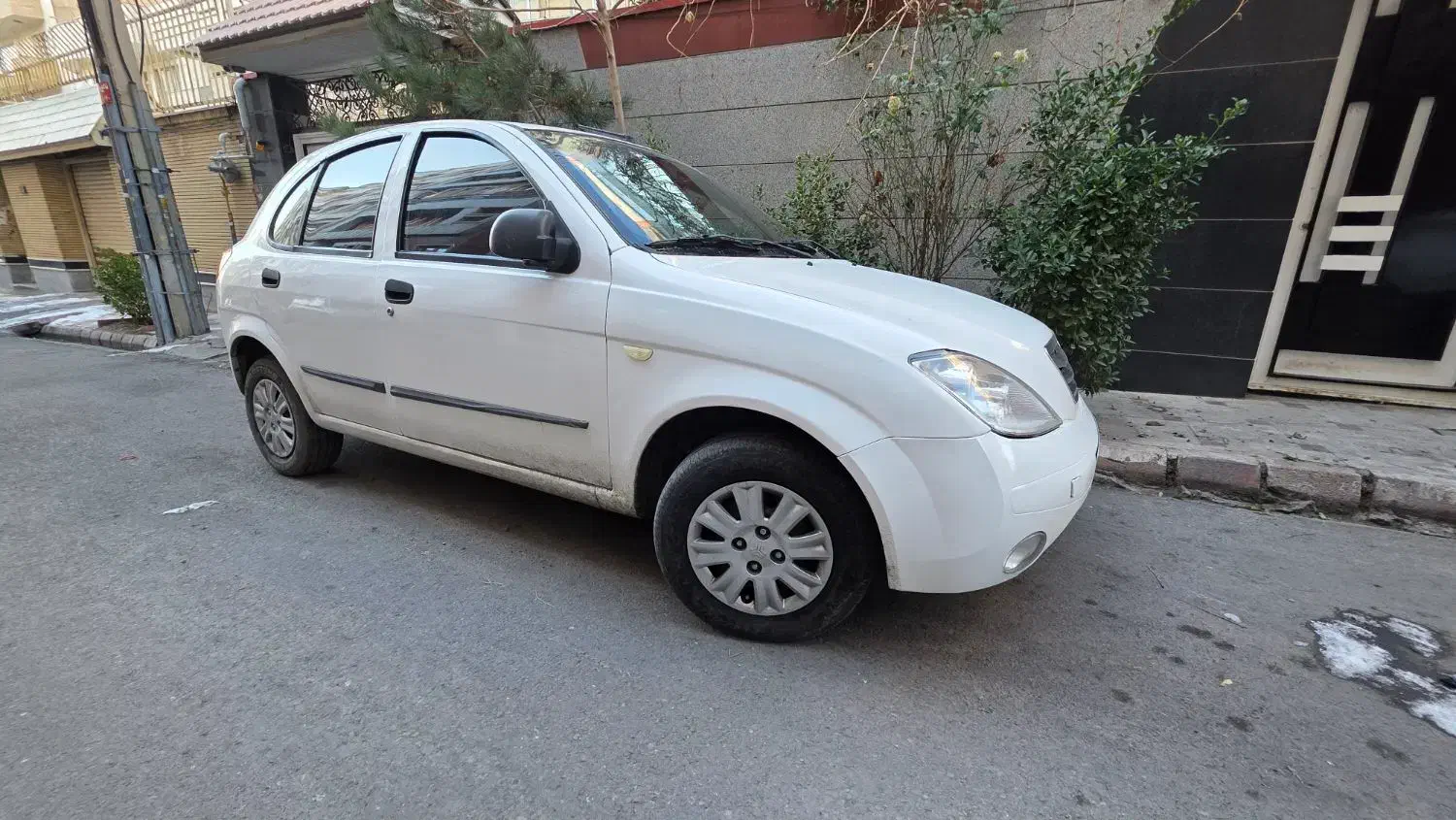 تیبا ۲ هاچبک سفید شاسی ها سالم ۱۳۹۷|خودرو سواری و وانت|تبریز, |دیوار