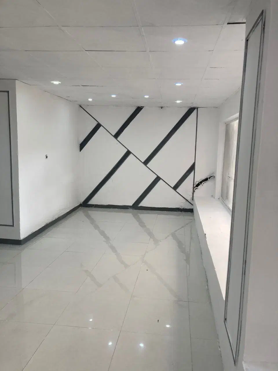 فلت ۷۰متری طبقه اول کوچه ستایش|اجارهٔ مغازه و غرفه|بندرعباس, |دیوار