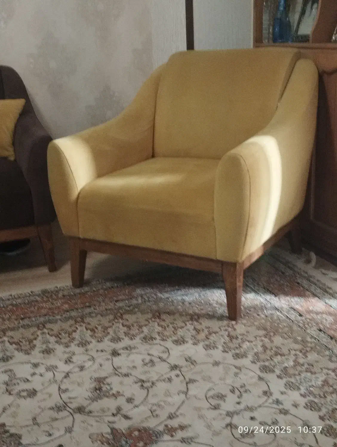مبلمان مناسب دفتر کار یا باغ.‌..|مبلمان خانگی و میز عسلی|شیراز, ستارخان|دیوار