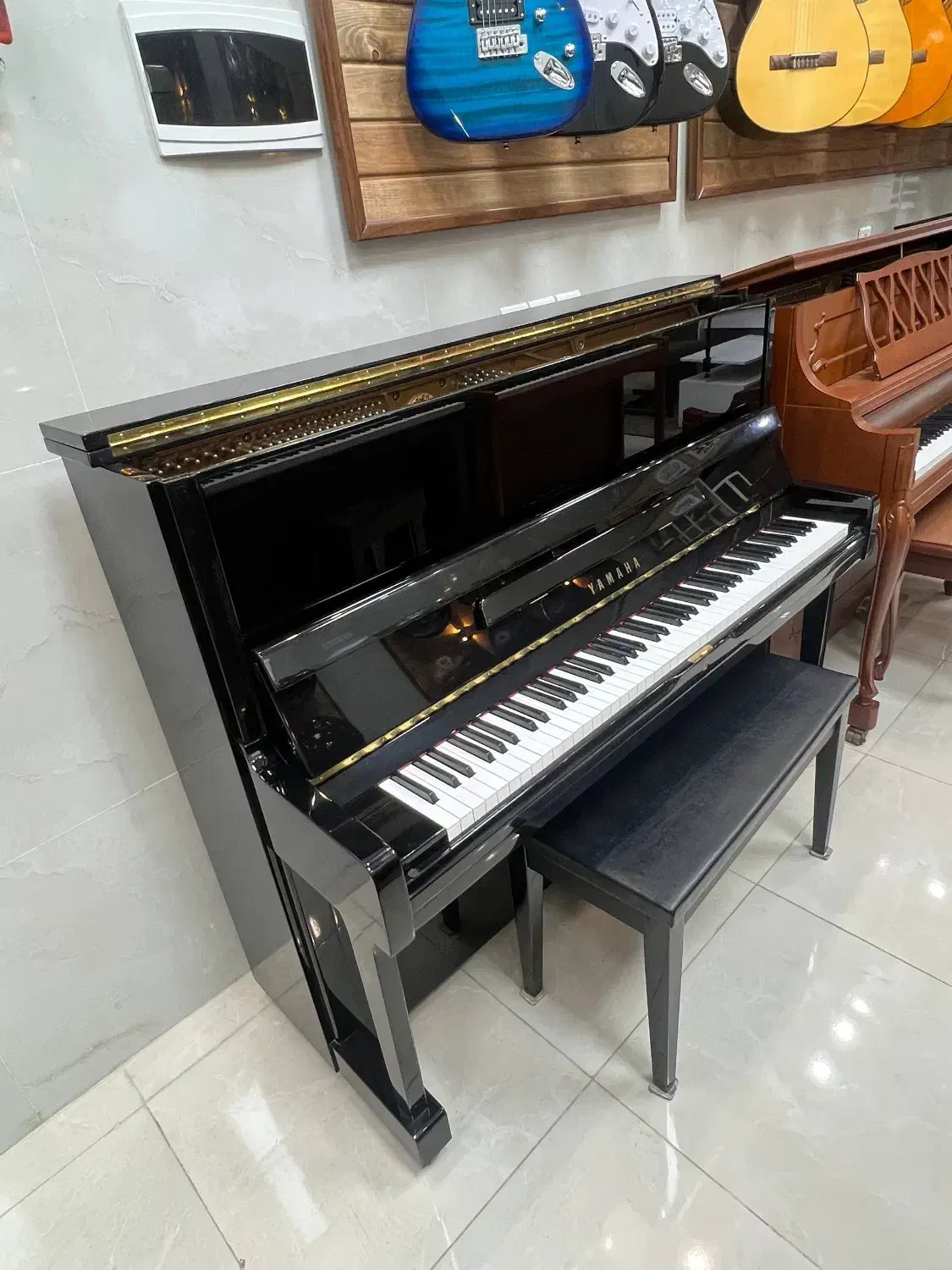 پیانو آکوستیک یاماها CJ121|پیانو، کیبورد، آکاردئون|یزد, |دیوار