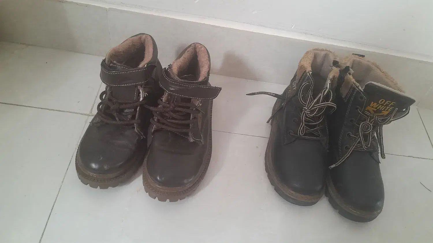 دوتا پوتین مشکی و قهوه ای|کیف، کفش، کمربند|اردبیل, |دیوار