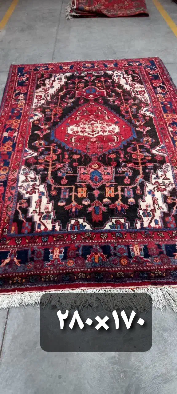 انواع قالیچه های پشمی آنتیک|فرش|قم, باغ کرباسی|دیوار