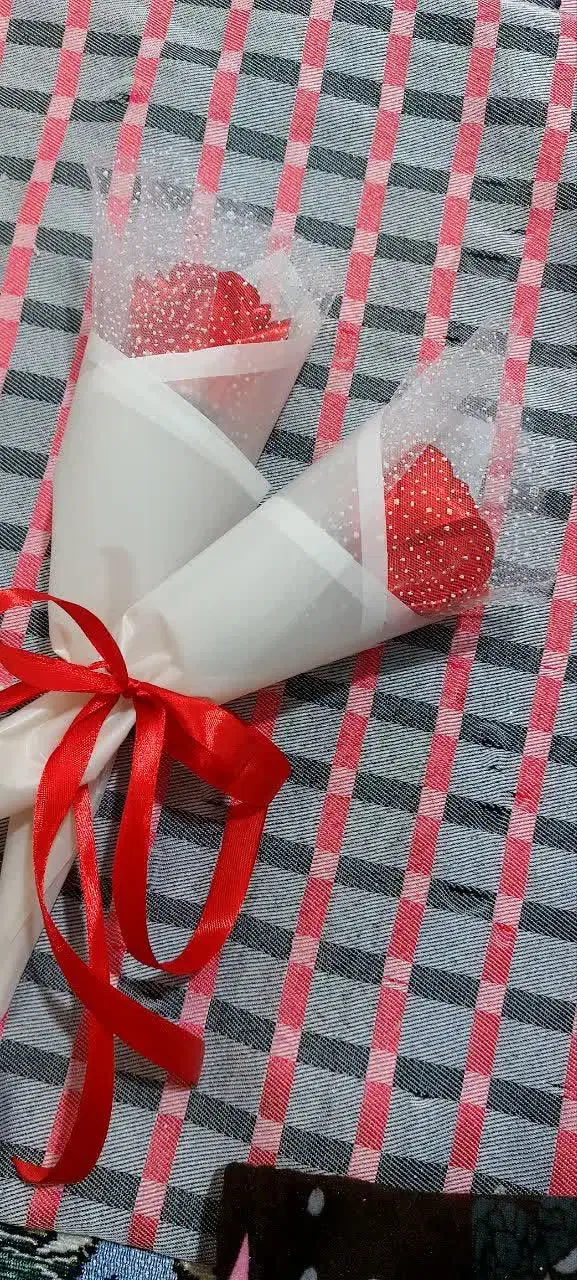 انواع شاخه و باکس های گل رُبانی|گل مصنوعی|تهران, شکوفه|دیوار