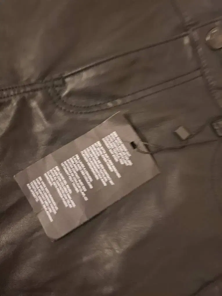 شلوار چرم مشکی برند اصل خارجی اصلا پوشیده نشده|لباس|تهران, مجیدآباد|دیوار