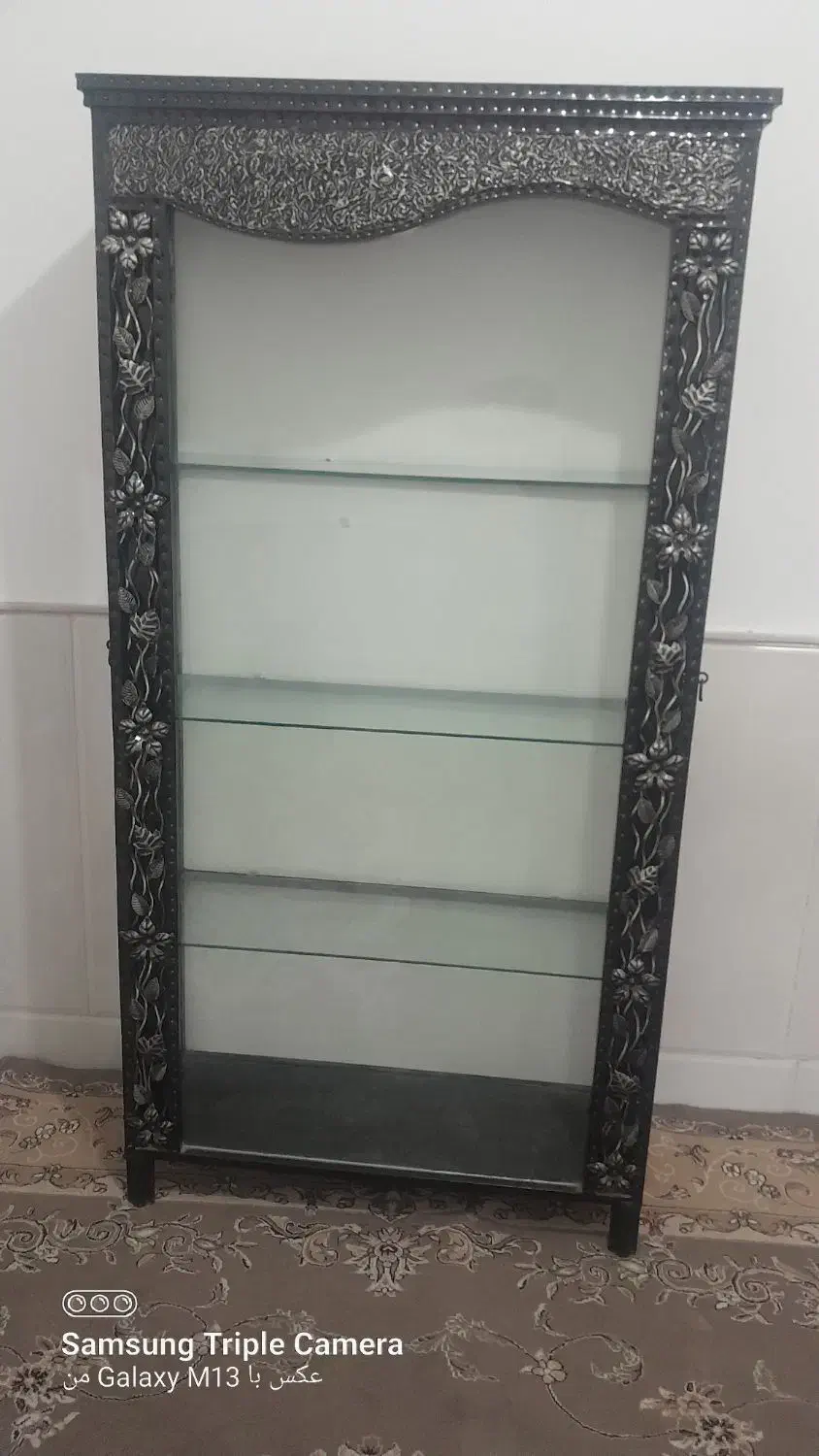 بوفه فلزی|بوفه، ویترین، کنسول|نیشابور, شهید بهشتی|دیوار