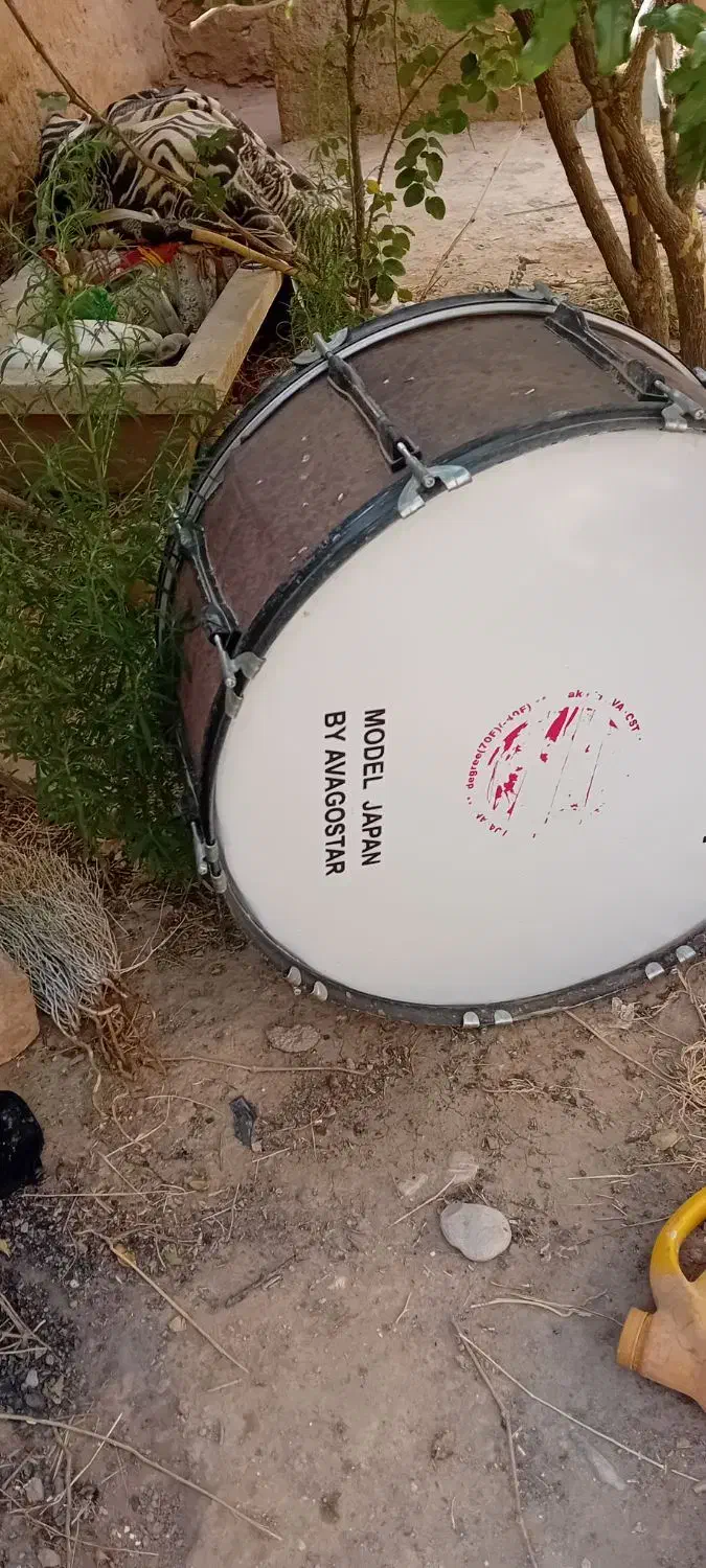 مفت|درام و پرکاشن|اسفراین, |دیوار