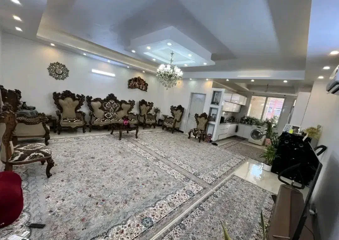 ۱۲۰ متری در خیابان سعدی|فروش آپارتمان|قم, شهرک شهرداری|دیوار