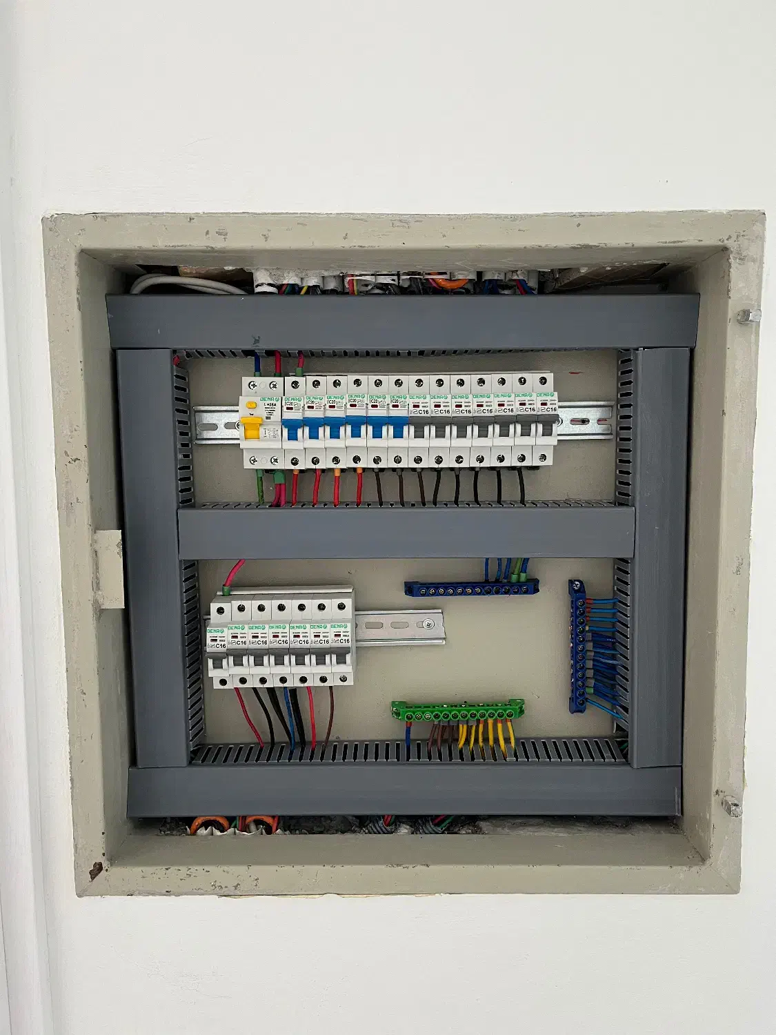 برقکار ساختمانی|خدمات پیشه و مهارت|نوشهر, |دیوار