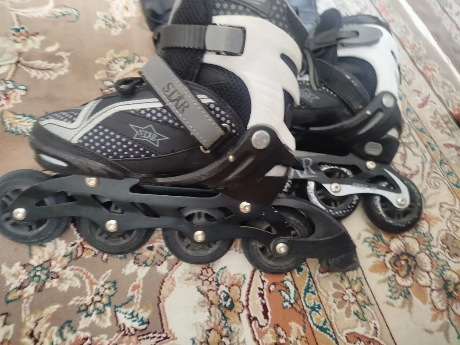 اسکیت|دوچرخه، اسکیت، اسکوتر|صدرا-فارس, فاز ۲|دیوار