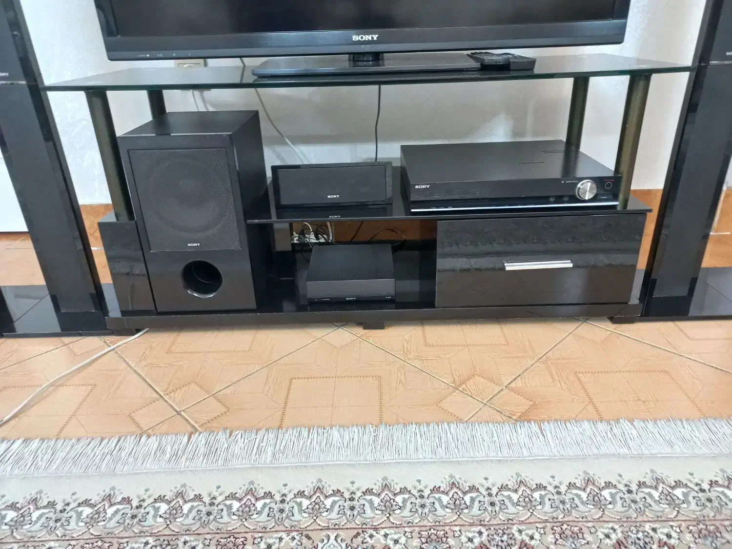 میزتلویزیون|میز تلویزیون|قرچک, مهدیه|دیوار