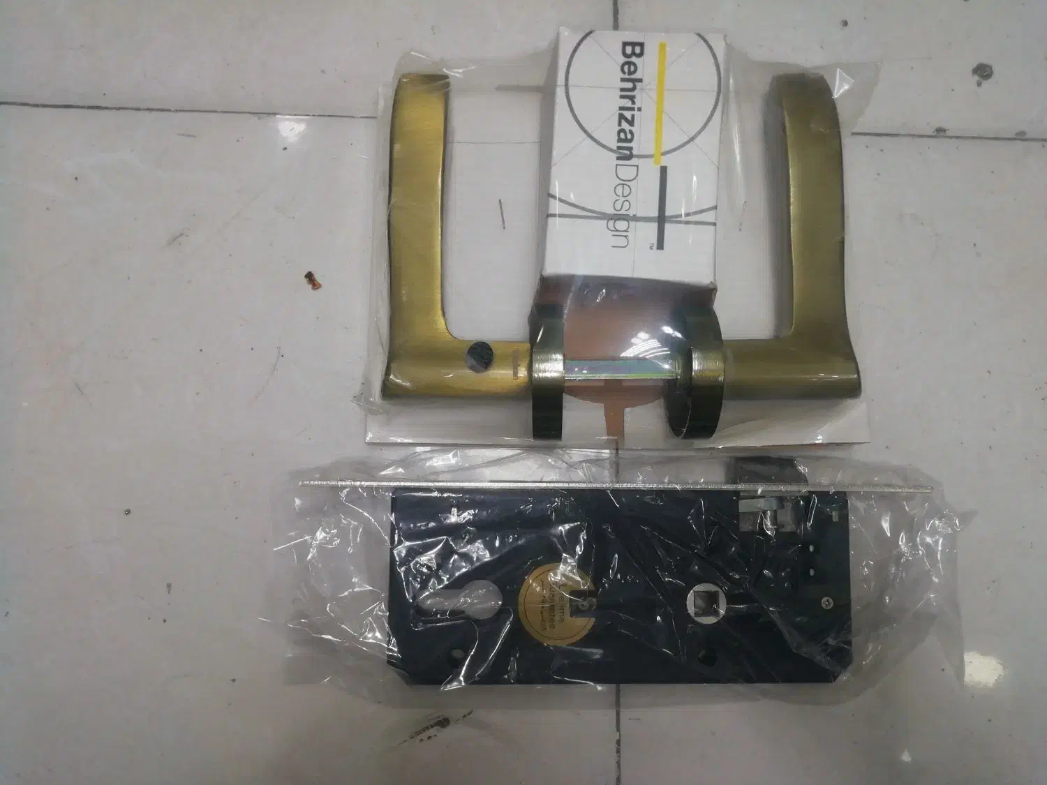 دستگیر و قفل درب چوبی|ابزارآلات|بندرعباس, |دیوار