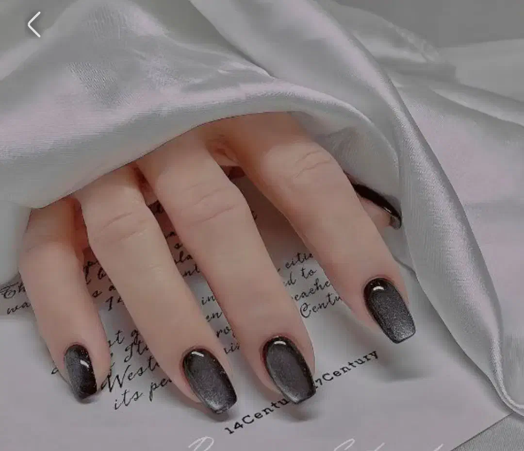 نیازمند همکار ناخنکار خیابان محمدیه|استخدام درمانی، زیبایی، بهداشتی|قزوین, |دیوار