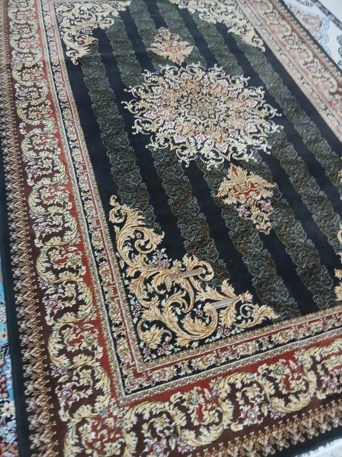 فرش شیش متری ۶متری چندرنگ خوشکل جنس عالی|فرش|بجنورد, |دیوار