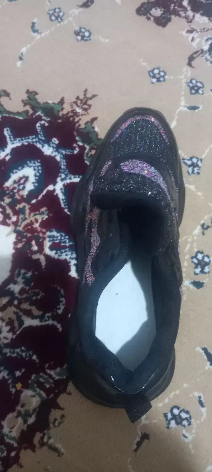 کفش فقط ۱۰۰تومن|کیف، کفش، کمربند|لیسار, |دیوار