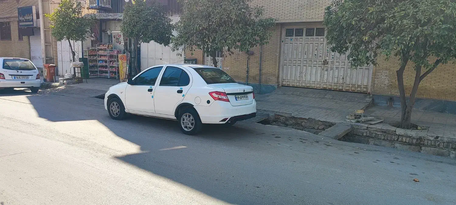 ساینا 1401|خودرو سواری و وانت|شیراز, تندگویان|دیوار