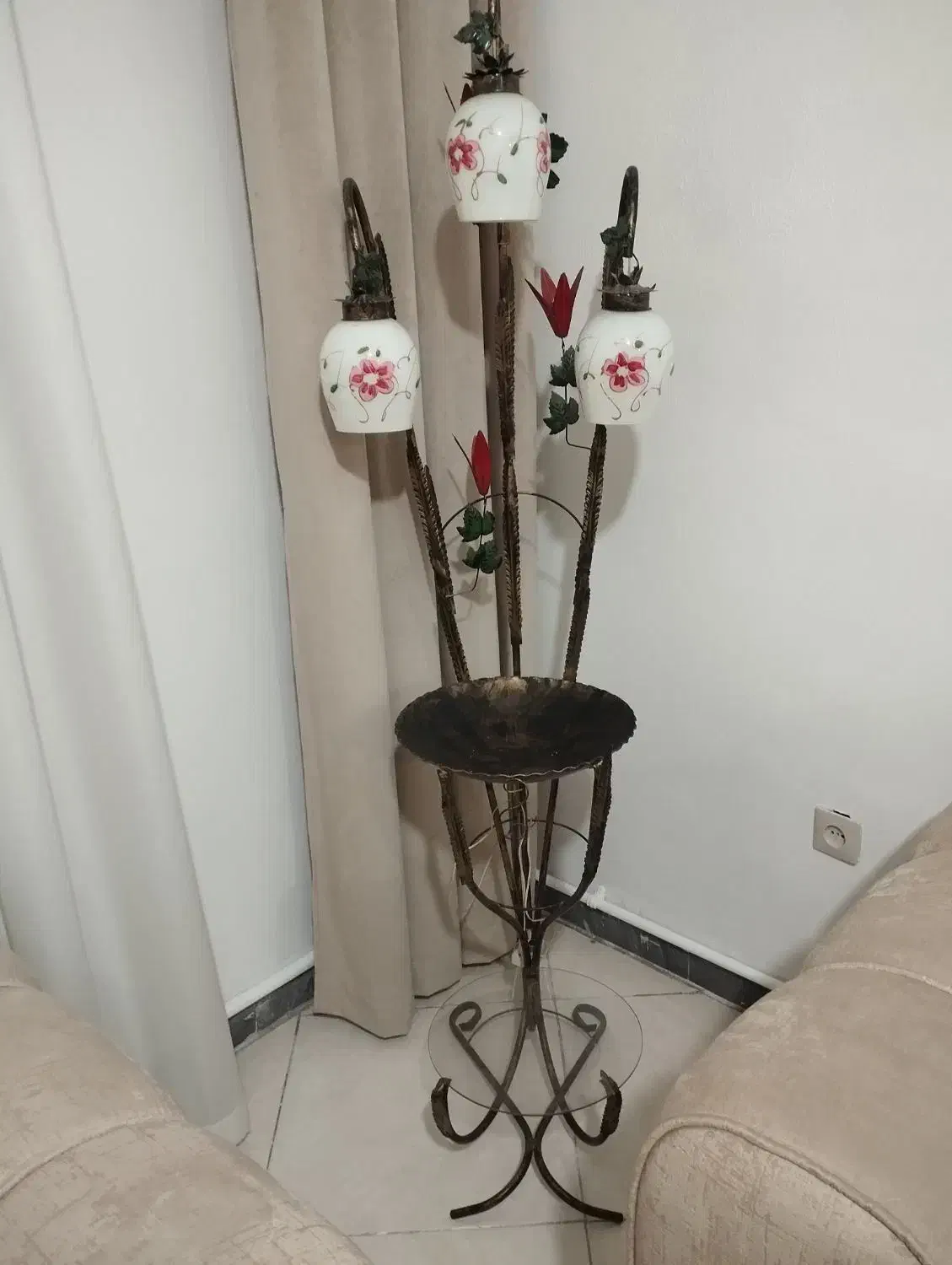 آباژور|چراغ خواب و آباژور|کرج, حصارک بالا|دیوار