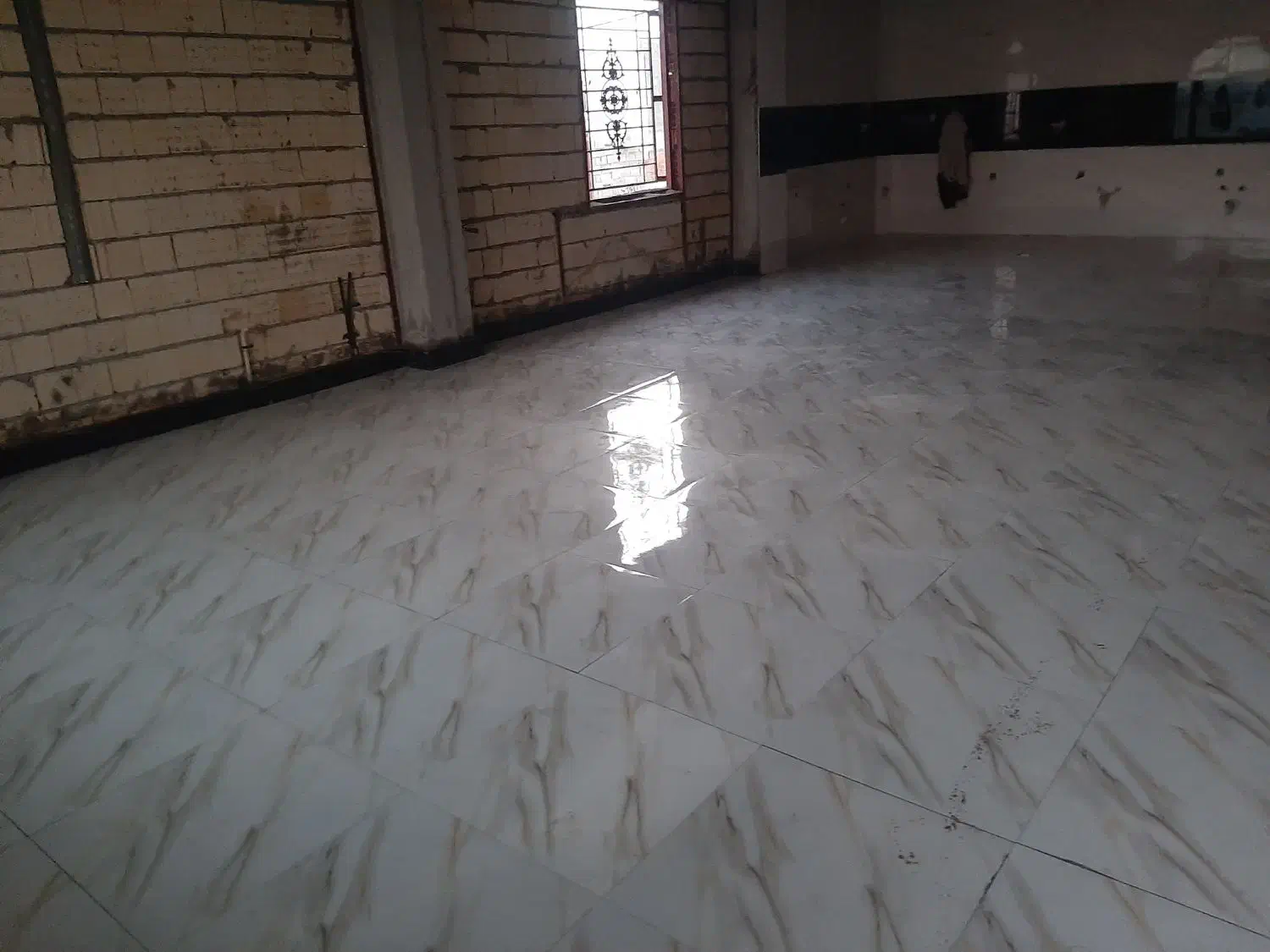 نصب واجرای کاشی سرامیک سنگ نما قرنیز و...|خدمات پیشه و مهارت|یاسوج, |دیوار