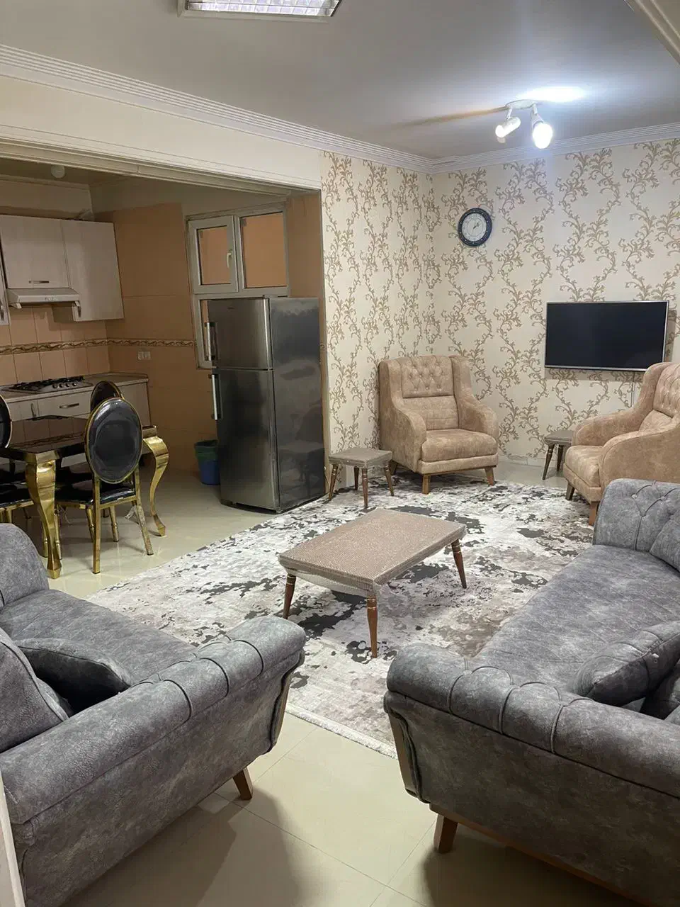 اجاره روزانه آپارتمان ۱۱۰ متری در میدان ولیعصر|اجارهٔ کوتاهمدت آپارتمان و سوئیت|تهران, میدان ولیعصر|دیوار