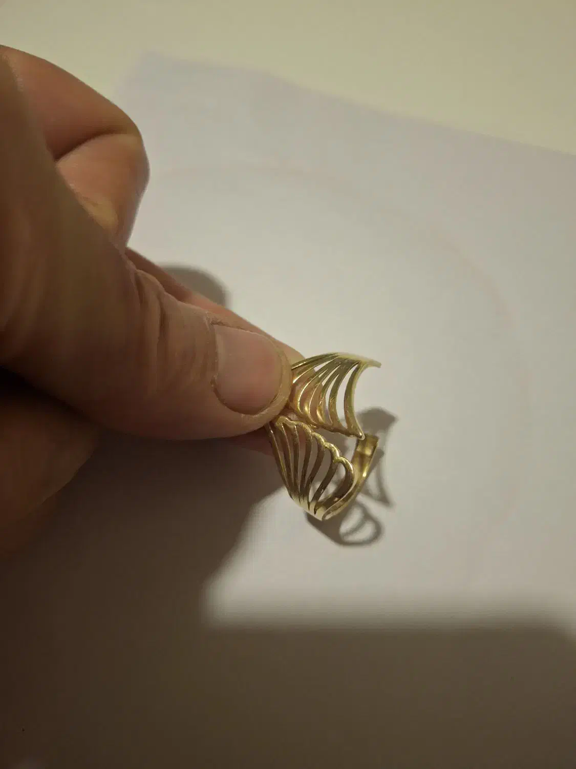 انگشتر پروانه ای شکسته|جواهرات|بدره, |دیوار