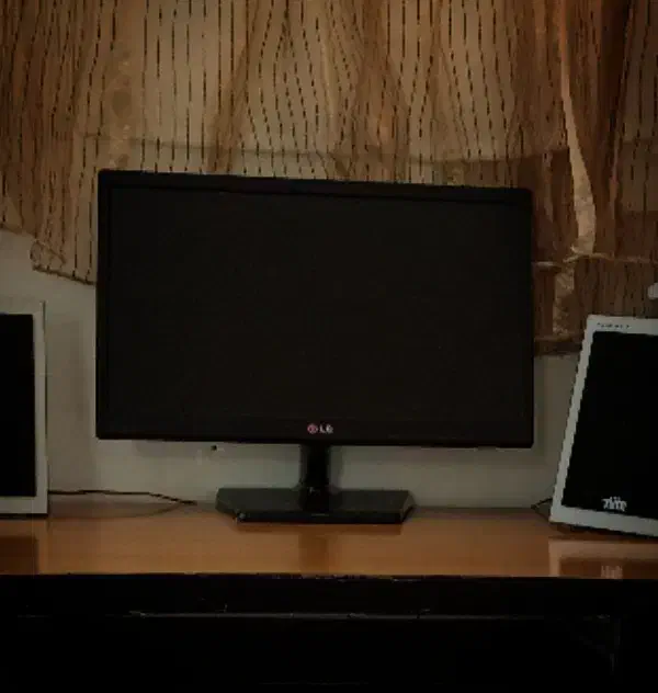 مانیتور 20|قطعات و لوازم جانبی رایانه|خرمآباد, |دیوار