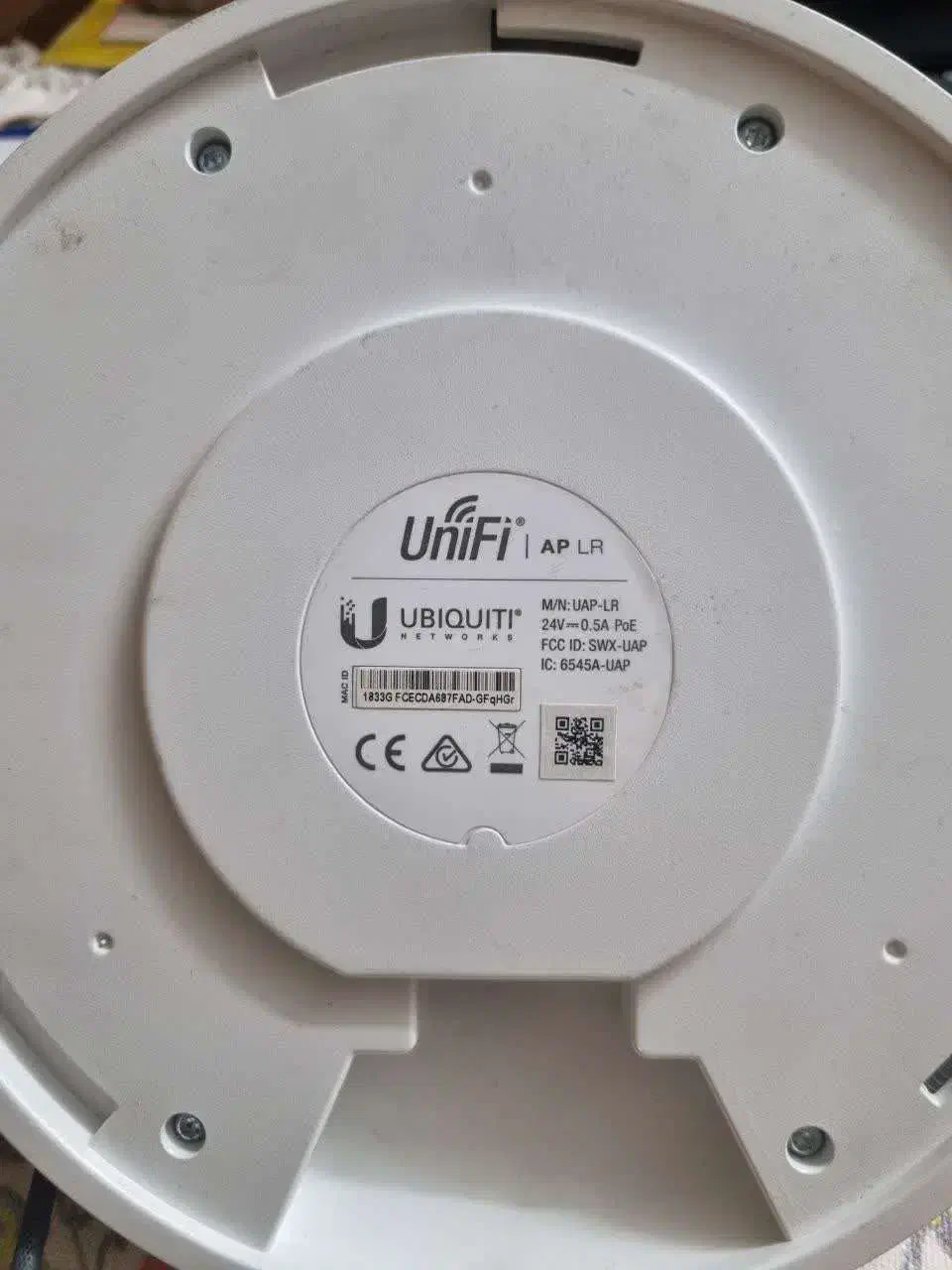 اکسس پوینت بیسیم مدلUNIFI AP LR|مودم و تجهیزات شبکه|قم, باجک یک|دیوار