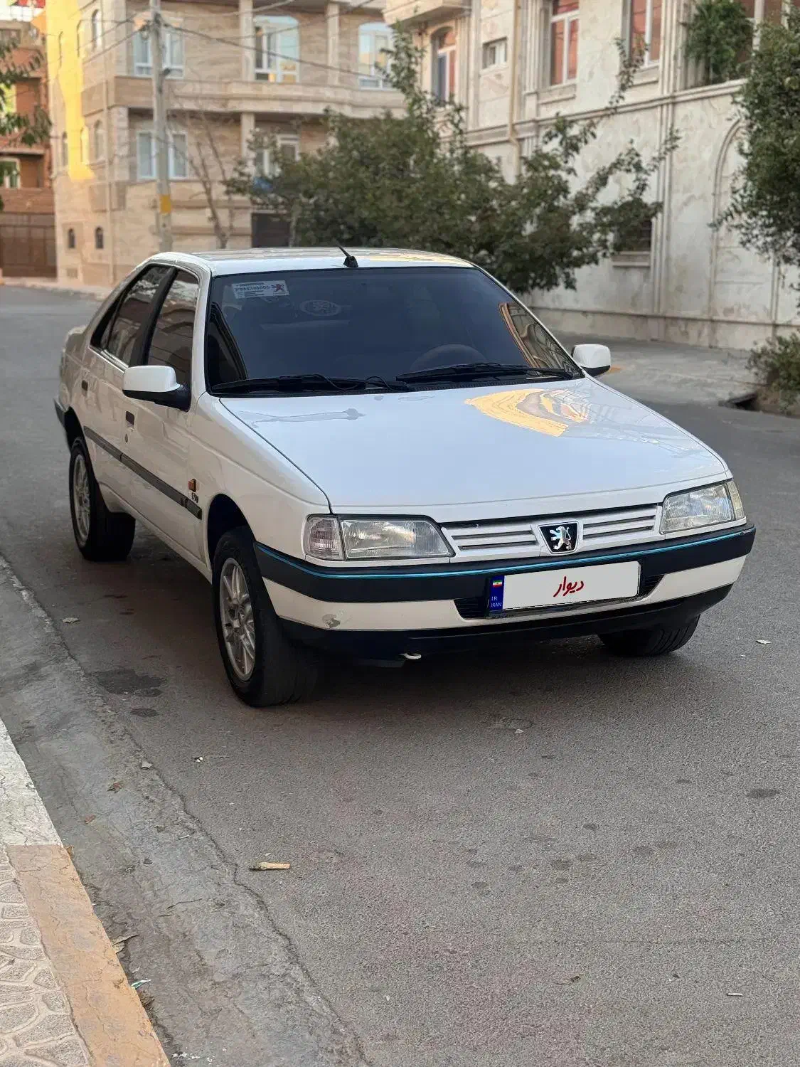 ۴۰۵ اتاق ۱۴۰۳ شرکتی|خودرو سواری و وانت|تبریز, |دیوار