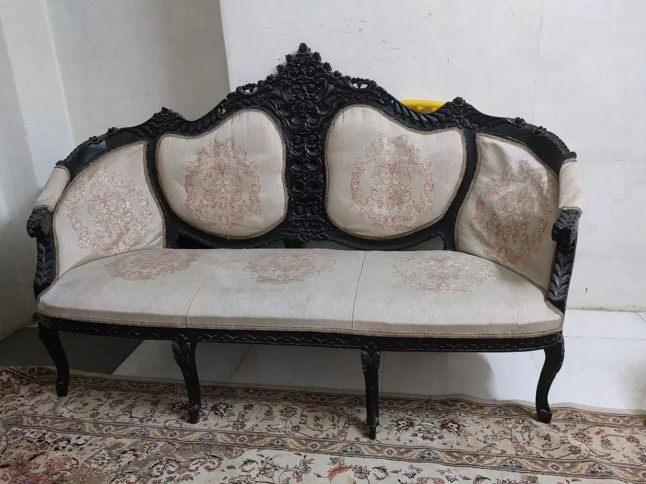 مبل سلطنتی چوب راش ۹نفره|مبلمان خانگی و میز عسلی|ری, تقی آباد|دیوار